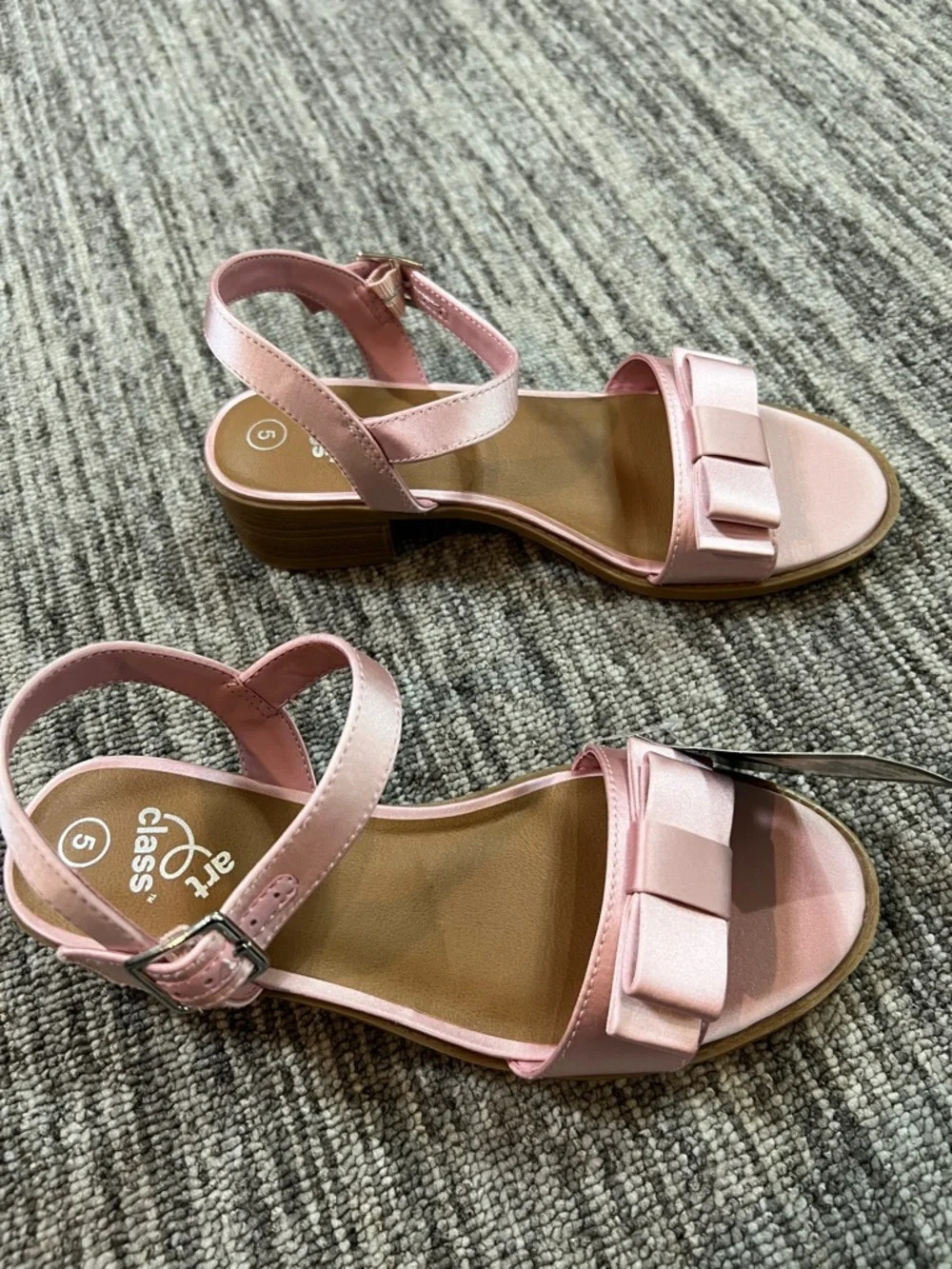 Art Class - Kids' Belle Satin Dress Heels Size 5